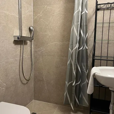 Comfy Σάαλμπαχ-Χίντεργκλεμ