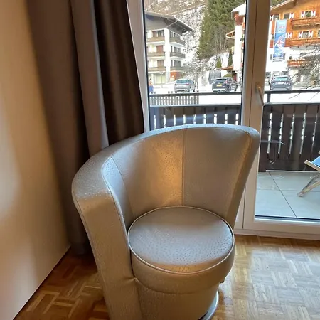 Comfy * 잘바흐 힌터글렘